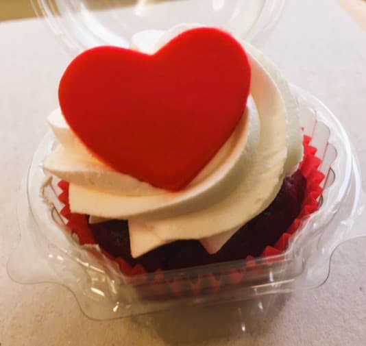 Products Seasonal Heart Cupcake bottom pic